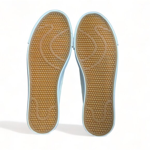 Women's white canvas low top sneakers with thick sole and rubber toe cap, New - Picture 7 of 12